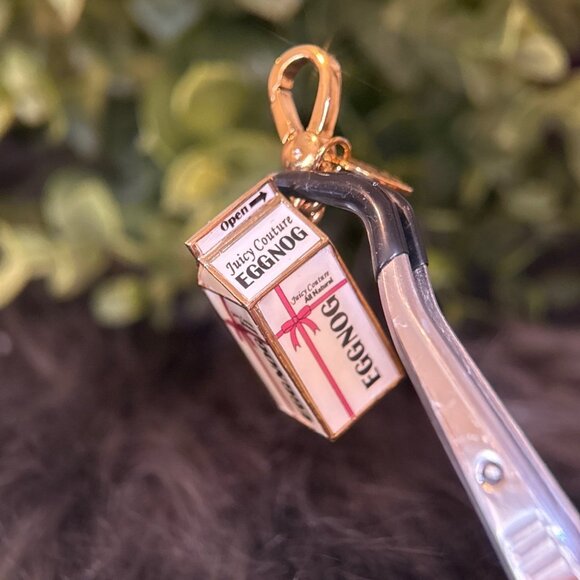 Juicy Couture Limited Edition 2012 Eggnog Charm - Picture 9 of 10